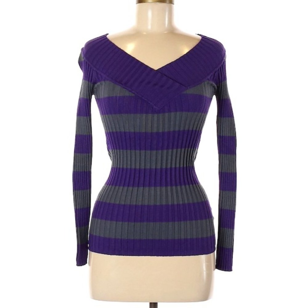 NWOT Beautiful Striped Light Weight Sweater Top